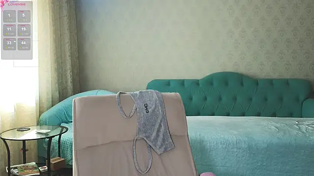 hot ass 18 online show from 04/27/26, 01:58