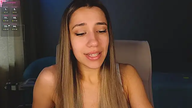 hot ass 18 online show from 04/24/26, 04:47