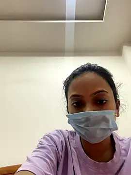 Nia-Stream online show from 11/24/25, 05:35