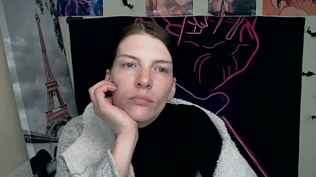 Snapshot of VanessaRey_ chatting on 03/18/25, 10:50 VanessaRey  online show from 03/18/25, 10:50