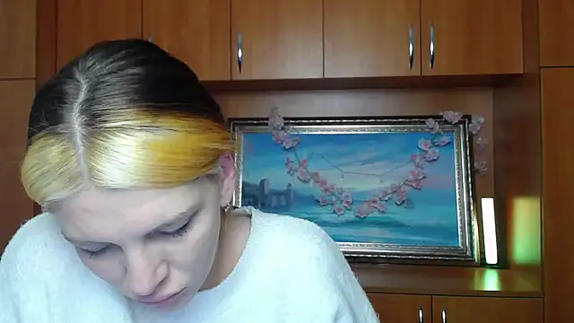 VanessaRey  online show from 03/22/26, 06:04