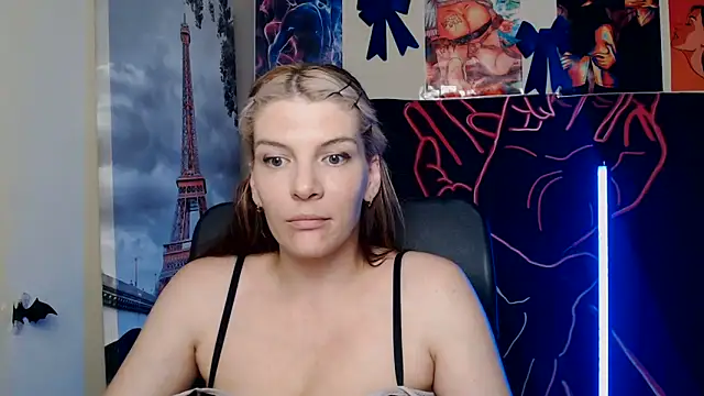 Snapshot of VanessaRey_ chatting on 06/01/26, 06:35 VanessaRey online show from 06/01/26, 06:35