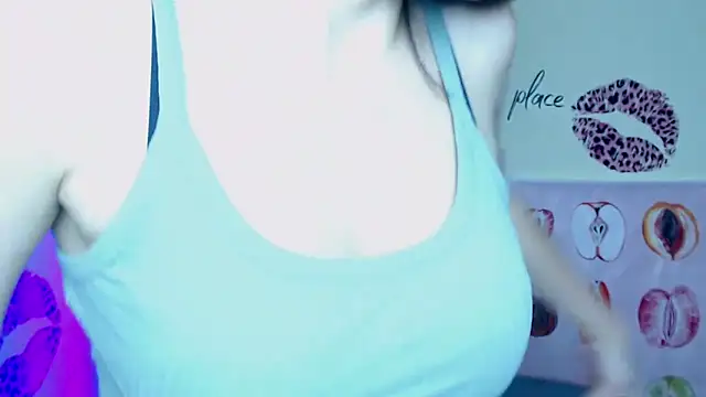 VanessaRey  online show from 11/13/25, 07:18