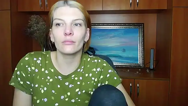 VanessaRey  online show from 02/18/26, 05:49
