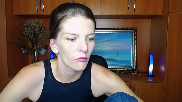 Snapshot of VanessaRey_ chatting on 09/23/25, 06:20 VanessaRey  online show from 09/23/25, 06:20