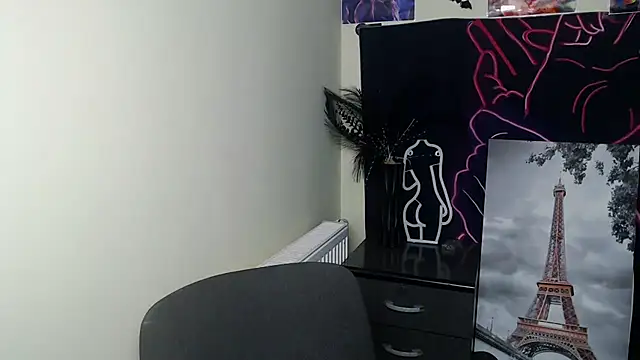Snapshot of VanessaRey_ chatting on 09/27/25, 06:19 VanessaRey  online show from 09/27/25, 06:19