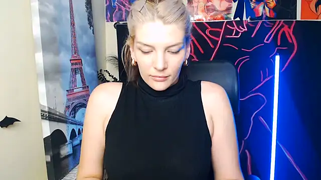 Snapshot of VanessaRey_ chatting on 05/27/26, 02:41 VanessaRey online show from 05/27/26, 02:41