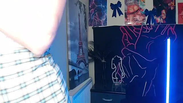 VanessaRey  online show from 04/10/26, 02:57