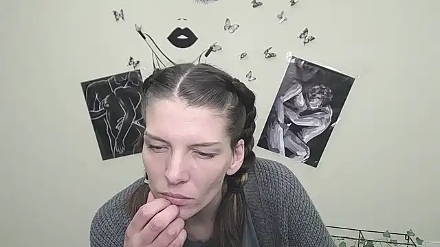 Snapshot of VanessaRey_ chatting on 03/19/25, 10:44 VanessaRey  online show from 03/19/25, 10:44