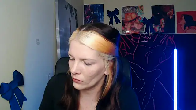 VanessaRey  online show from 04/07/26, 05:53