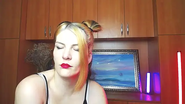 VanessaRey  online show from 02/27/26, 06:30