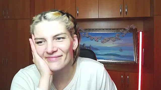 VanessaRey  online show from 03/08/26, 02:04