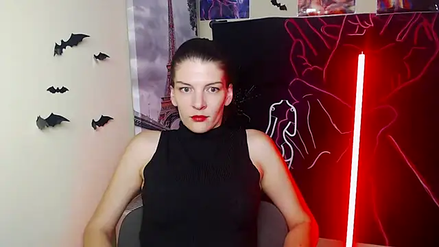VanessaRey  online show from 11/11/25, 06:03