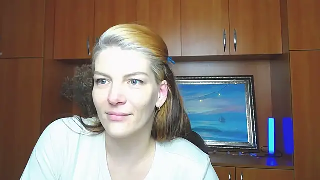 VanessaRey  online show from 02/21/26, 05:26