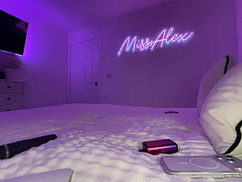 Missalex xo online show from 02/04/26, 09:43