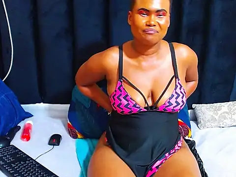 Snapshot of AriesCake chatting on 03/21/25, 02:18 AriesCake online show from 03/21/25, 02:18