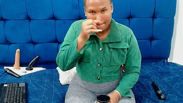 AriesCake online show from 02/13/26, 08:47