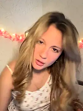 mollygirll online show from 10/09/25, 04:07