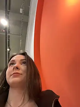 MilaBee online show from 04/12/26, 11:24