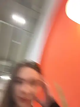 MilaBee online show from 04/19/26, 11:22