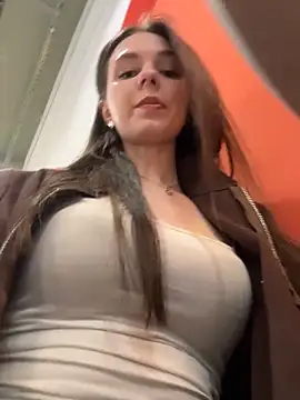 MilaBee online show from 04/02/26, 11:50