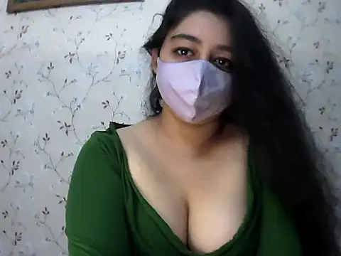 Snapshot of sonali4 chatting on 09/27/25, 11:38 sonali4 online show from 09/27/25, 11:38