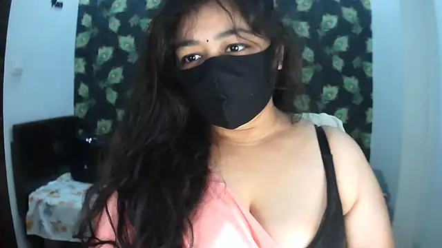 Snapshot of sonali4 chatting on 07/10/26, 01:11 sonali4 online show from 07/10/26, 01:11