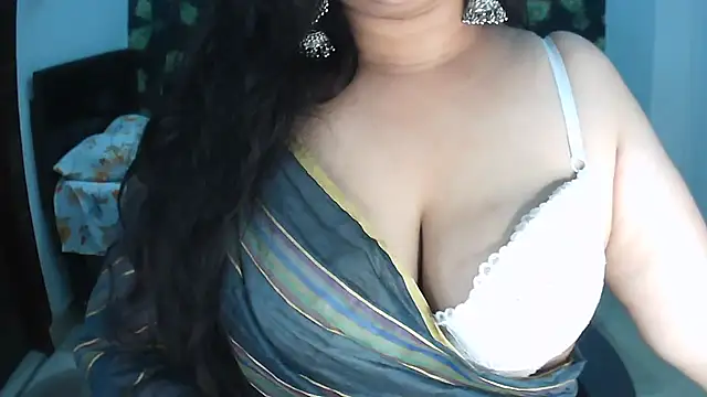 Snapshot of sonali4 chatting on 07/01/26, 11:43 sonali4 online show from 07/01/26, 11:43