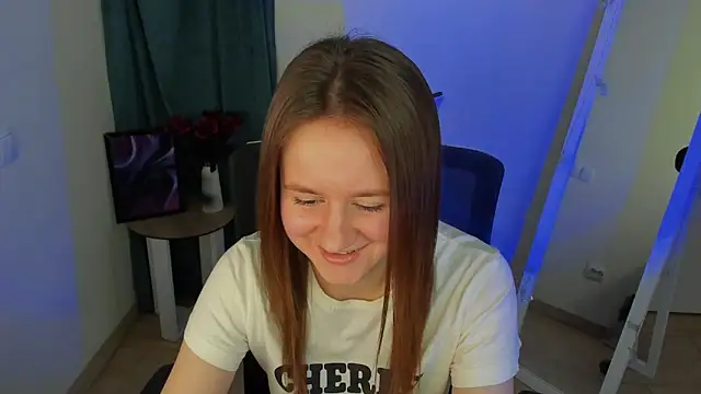 Catherine e online show from 12/18/25, 08:23