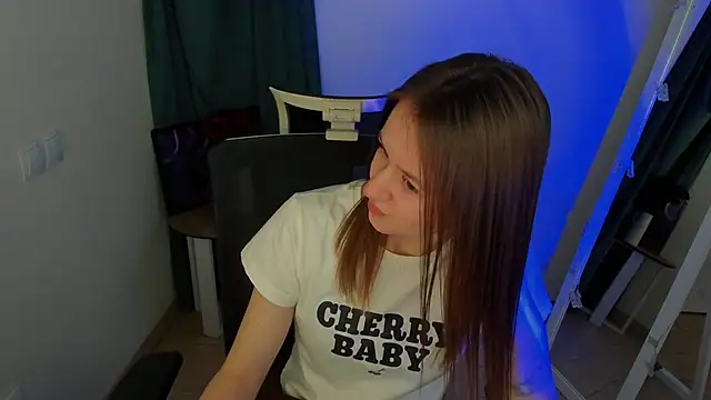 Catherine e online show from 11/17/25, 07:40