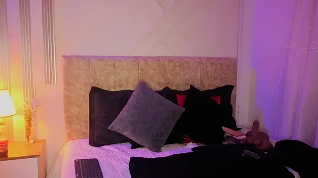 angelinarouse  online show from 03/19/26, 04:45