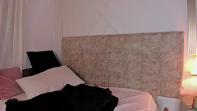 angelinarouse  online show from 01/11/26, 01:51