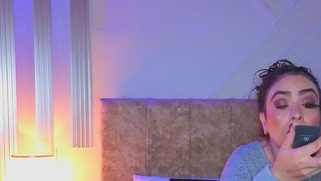 angelinarouse  online show from 03/05/26, 02:52