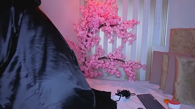 angelinarouse  online show from 06/07/26, 04:28