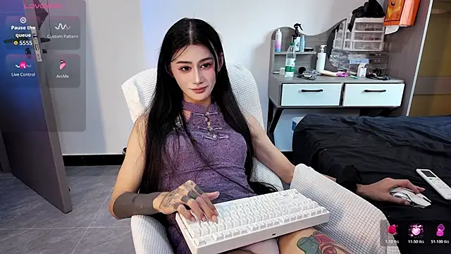 Rainbow-sweet online show from 04/15/26, 06:30