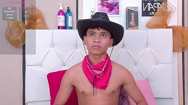 Ethan Westt online show from 01/09/26, 08:16