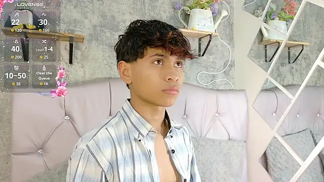 Ethan Westt online show from 04/17/26, 08:44