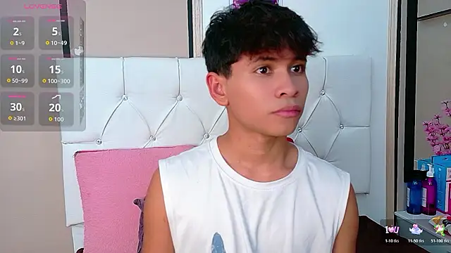 Ethan Westt online show from 03/25/26, 08:41