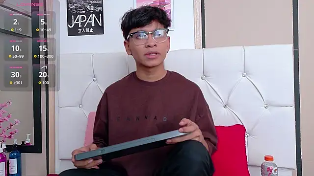 Ethan Westt online show from 11/12/25, 08:12