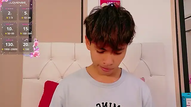 Ethan Westt online show from 03/30/26, 08:43