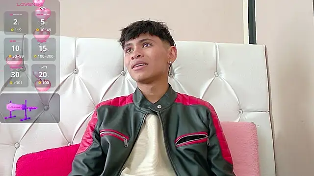 Ethan Westt online show from 10/28/25, 08:41