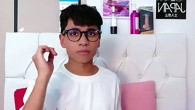 Ethan Westt online show from 02/03/26, 08:25