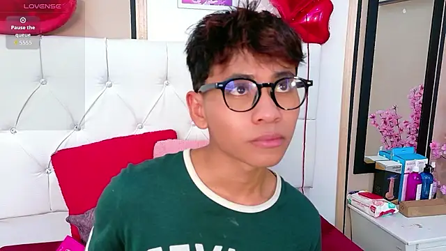 Ethan Westt online show from 03/09/26, 08:23