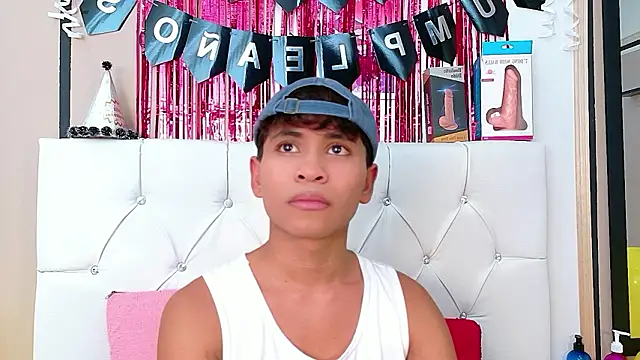 Ethan Westt online show from 03/27/26, 08:32