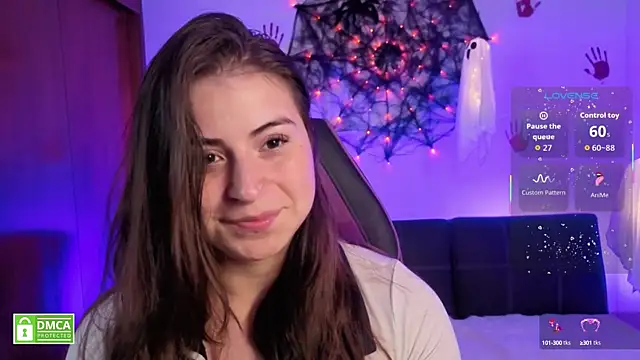 Snapshot of Taiga_Cute chatting on 10/12/25, 07:10 Taiga Cute online show from 10/12/25, 07:10