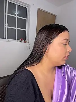 Snapshot of Deepika_padukoneNisha chatting on 10/21/25, 02:05 Deepika padukoneNisha online show from 10/21/25, 02:05