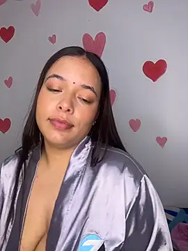 Snapshot of Deepika_padukoneNisha chatting on 10/16/25, 12:35 Deepika padukoneNisha online show from 10/16/25, 12:35