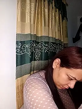 Snapshot of Deepika_padukoneNisha chatting on 09/09/25, 11:52 Deepika padukoneNisha online show from 09/09/25, 11:52