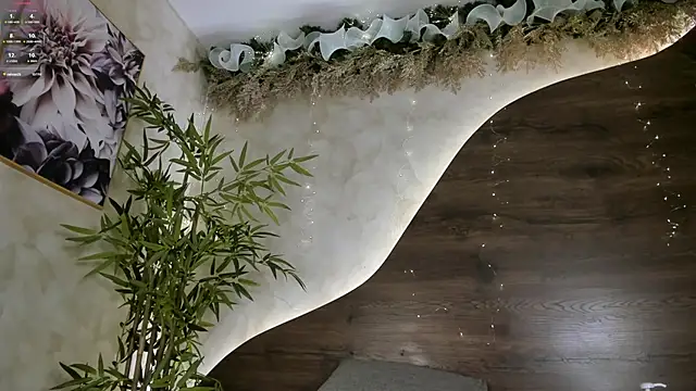 mia lacy  online show from 12/13/25, 08:59