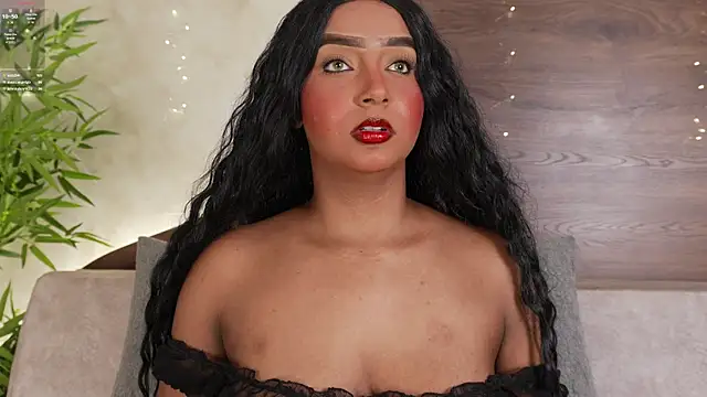 mia lacy  online show from 12/21/25, 09:15